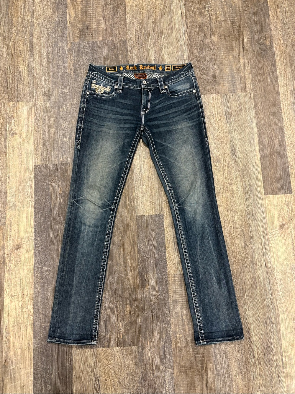 Rock Revival Betty Straight Leg Jeans — Women's Size 29